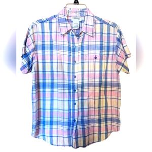 Carreau Sport cotton short sleeve plaid button down shirt with front pocket.